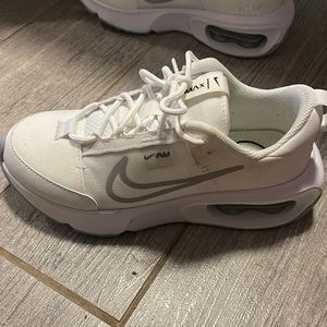 6.5 white air max